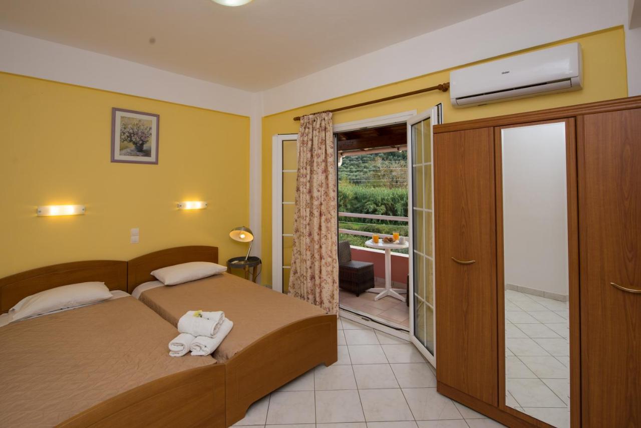 Ferienwohnung Kogeros Agios Georgios Pagon Exterior foto